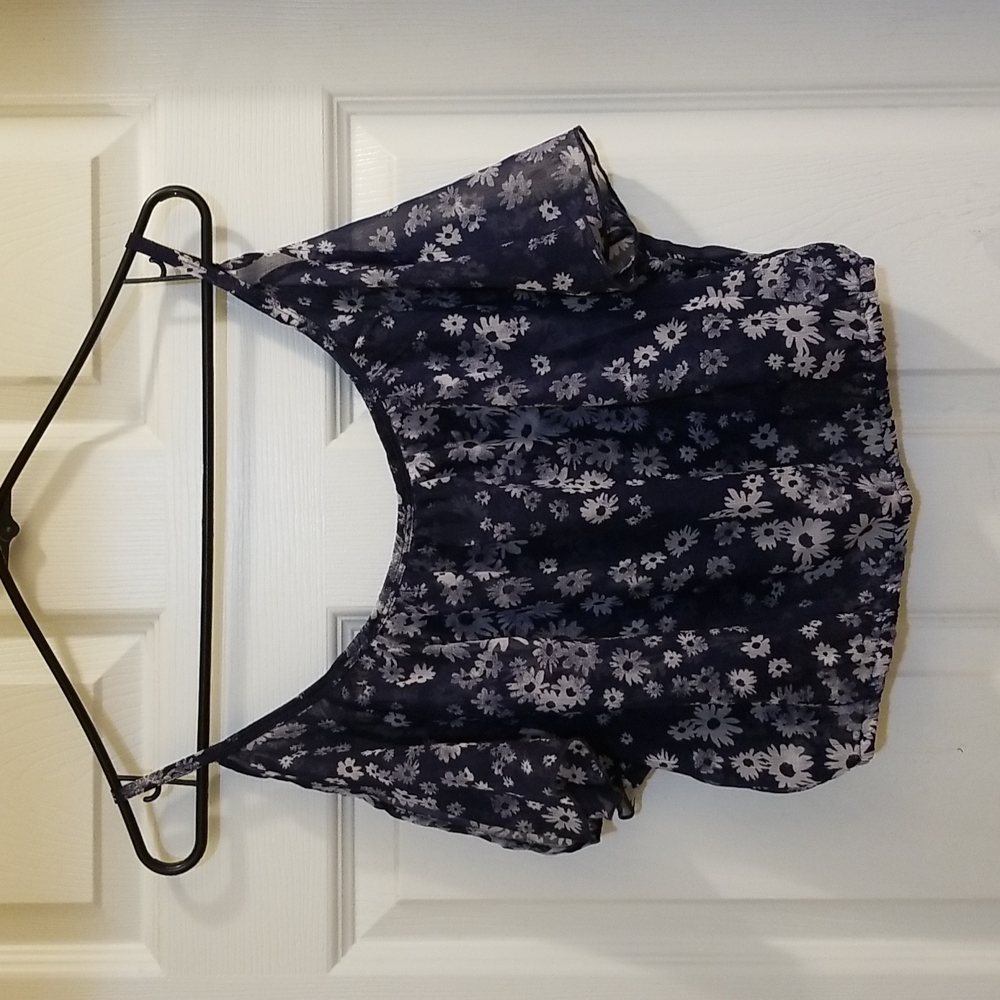💥3/$10💥Hollister Oceanside Cold Shoulder Top